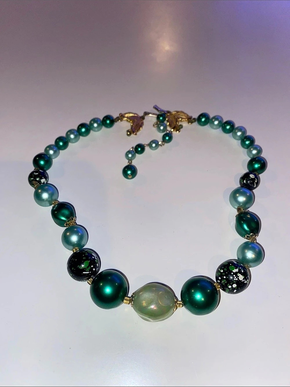 Vintage Green & Black Beaded Necklace